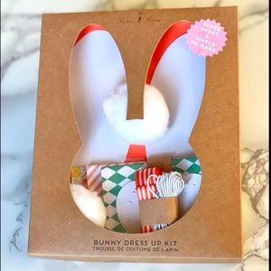 Bunny Dress Up Kit (NEW)